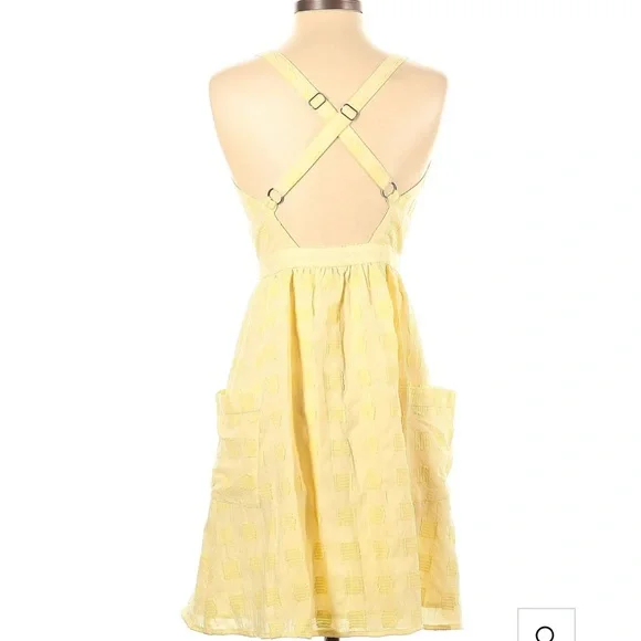 ModCloth | NWT Casual Eyelet Pocket Dress Yellow Anthropologie - Picture 3 of 11